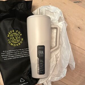 BruMate Era Color: Dune *brand new* unused